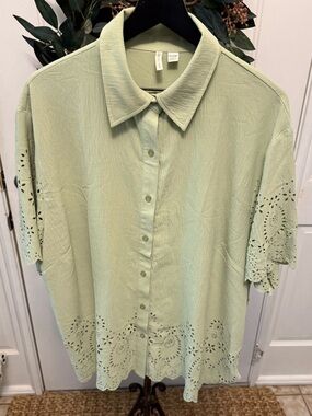 Cato Light Green Laser Cutout Lightweight Button Down Shirt SS 14/16W 14W 16W